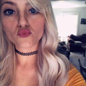 Meet your Posher, Jena